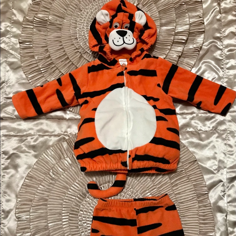 Carters baby tiger Halloween costume